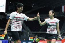 Praveen/Debby Rebut...
