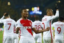 Sensasi Mbappe, Antar...