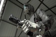 Rusia Produksi Robot...