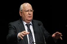 Mikhail Gorbachev Sebut...