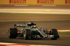 Kalahkan Hamilton, Bottas...