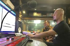 Ahmad Dhani Kenalkan...