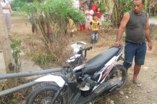 Tabrak Truk, Dua Pengendara...