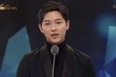 Hebat! Song Joong Ki...