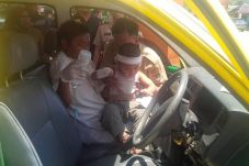 Mobil Satu Keluarga...