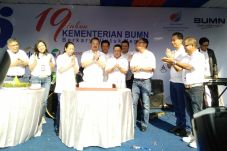 Rini Sebut Kementerian...