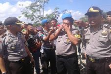 Demo Ricuh, Satu Polisi...