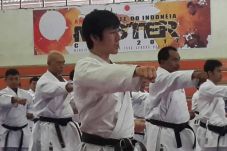 Sensei Asal Jepang Gembleng...