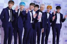 BTS Kalahkan Ariana...