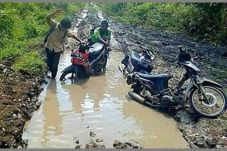 Warga Blora Keluhkan...