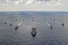 Militer Korut Ultah,...