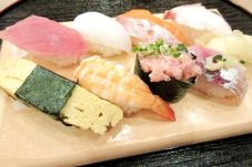 Nikmati Sushi Murah...