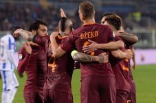 Roma Menjauh dari Napoli
