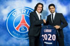 Cavani Bikin United...