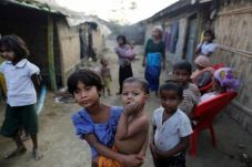 Tempatkan Rohingya di...