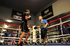 Kejar Selby, Quigg Incar...