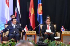 Indonesia Serukan Stabilitas...