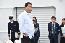 Trump Undang Duterte...