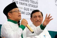 Mantan Menakertrans...