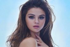 Selena Gomez Pukul Justin...