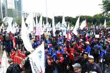 Buruh dari Tangerang...