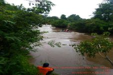 Perahu Terbalik saat...