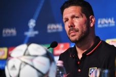 Simeone Gugup Tentukan...