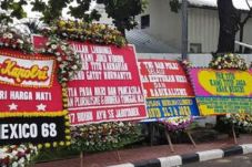 Karangan Bunga Dinilai...