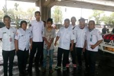 Pura-Pura Buntung, Pengemis...