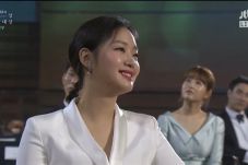 Ini Reaksi Kim Go Eun...