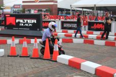 Mesin Potong Rumput...