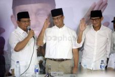 Pesan Prabowo ke Anies-Sandi:...
