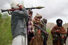 Taliban Rebut Distrik...