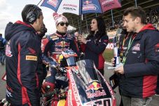 Juara Dunia MotoGP Penasaran...
