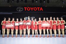 Toyota Kembali Raih...