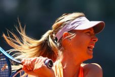 Sharapova Tumbangkan...