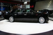 Mobil Limosin dari China...