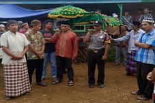 Petani Tewas Tertimpa...