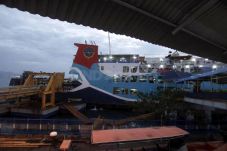 Terminal hingga Pelabuhan...