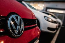 VW Akan Perbaiki dan...