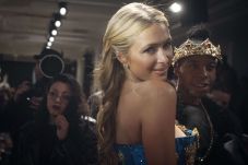 Paris Hilton Mengklaim...