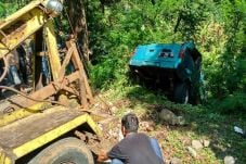 Panther Terjun ke Jurang,...