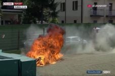 Video Terbakarnya Motor...