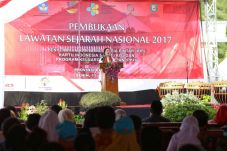 Puan Maharani Ajak Siswa...