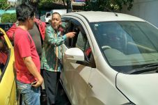 Lima Menit Ditinggal,...