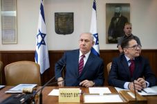 Netanyahu: Pemindahan...