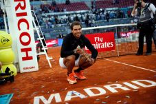 Rafael Nadal Naik Peringkat...
