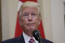 Trump akan Pidato tentang...