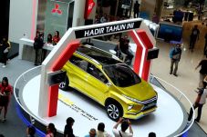 Barisan Mobil Mitsubishi...
