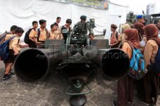 Spesifikasi Meriam Buatan...